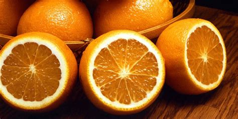 qual veio primeiro a cor laranja ou a fruta